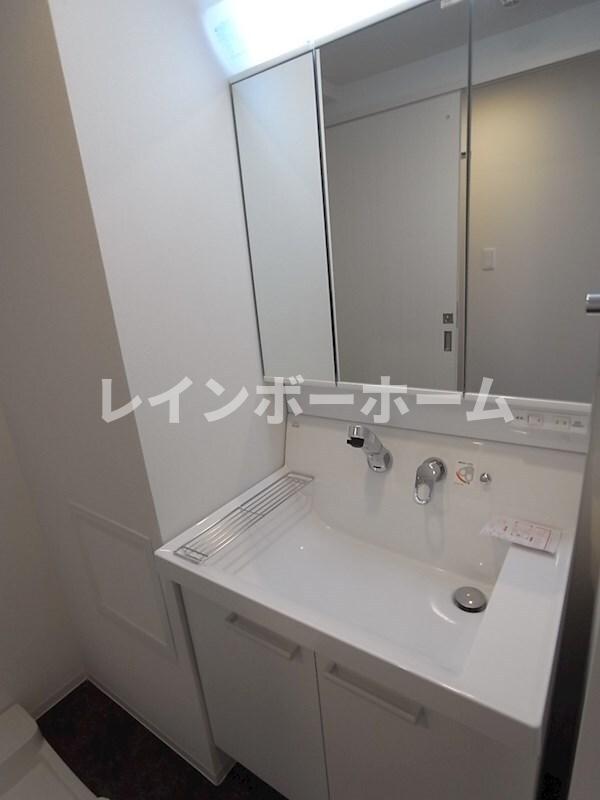 洗面設備　脱衣スペースもあります