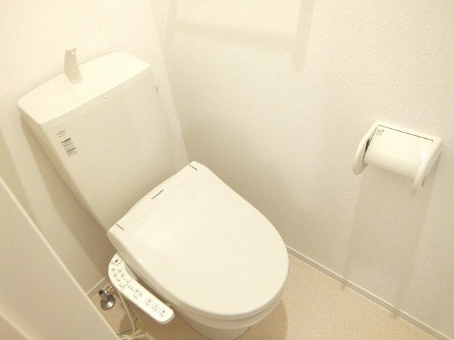 トイレ　トイレもきれいです