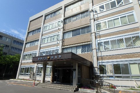 警察署・交番　新潟中央警察署（警察署・交番）まで611m