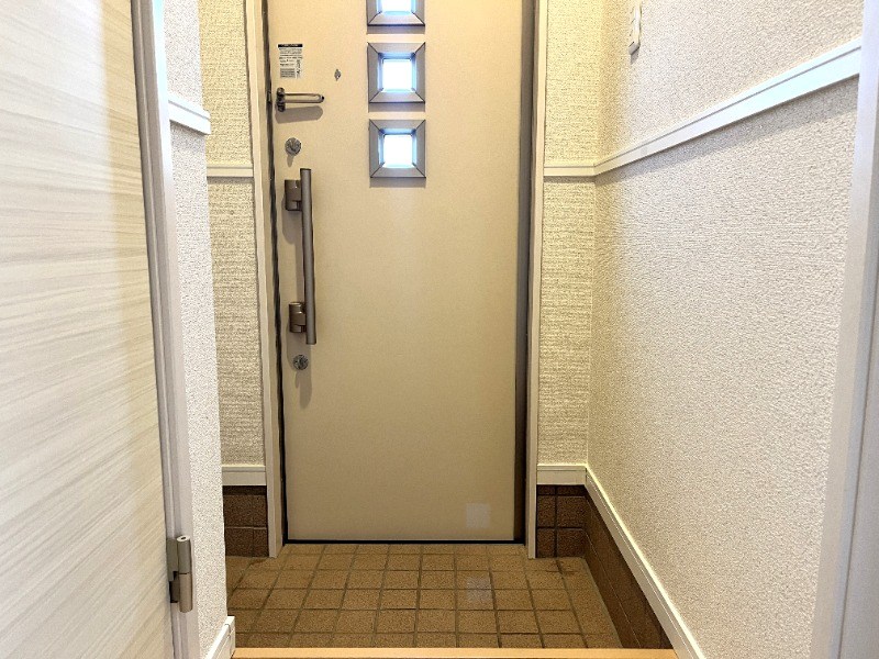 カーサ福王寺Bの玄関写真