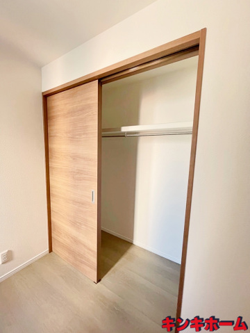 収納　写真は別のお部屋です。現況を優先ください。