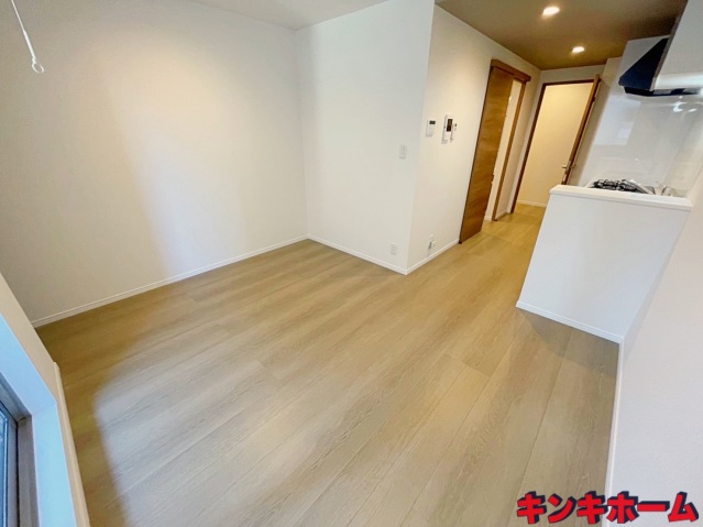 居室・リビング　写真は別のお部屋です。現況を優先ください。