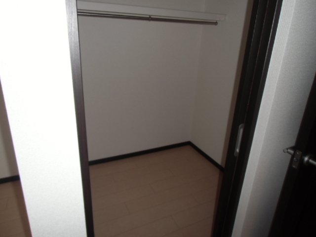 収納　タンス要らずのウォークインクローゼット付☆