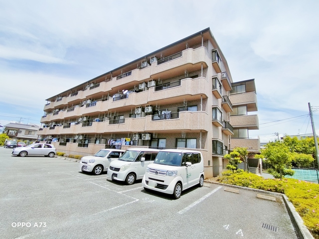 富士市水戸島本町のマンションの建物外観
