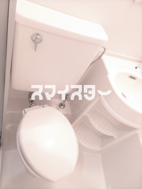 【立川市富士見町のマンションのトイレ】