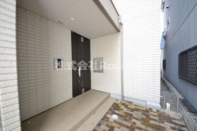 エントランス　建物の内部です