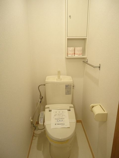 【ラコート・フジＢのトイレ】