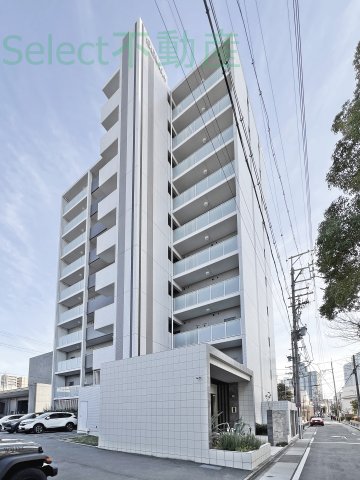 名古屋市西区菊井のマンションの建物外観