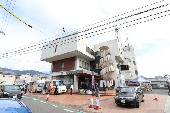 【安芸郡海田町寺迫のマンションの役所】