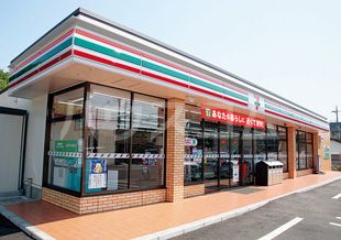 【名古屋市中川区外新町のアパートのコンビニ】