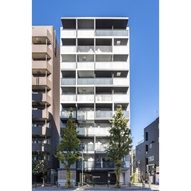 【新宿区下落合のマンションの建物外観】