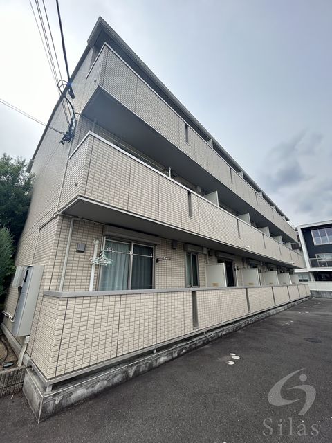 【セジュール城南の建物外観】