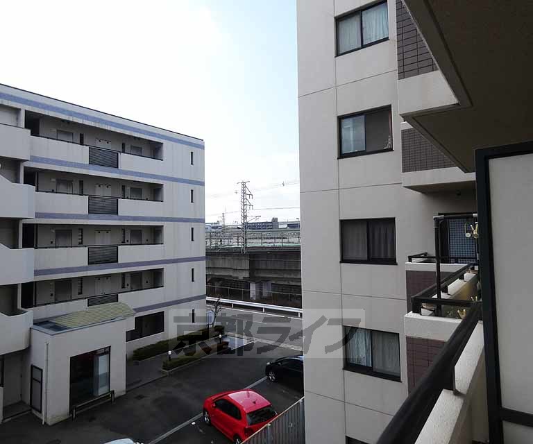 【京都市伏見区竹田段川原町のマンションの眺望】