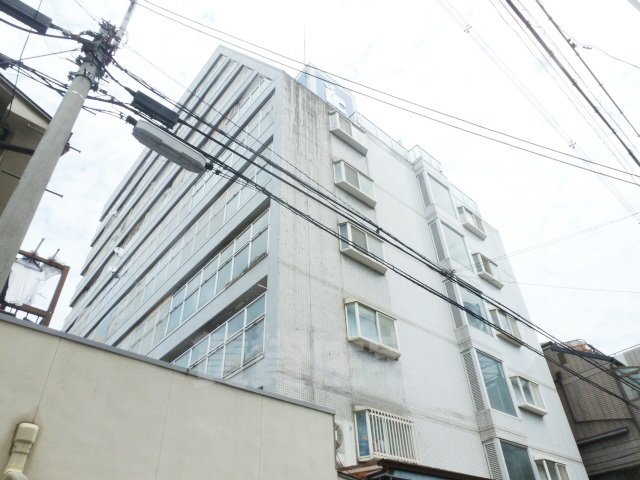 大阪市西成区長橋のマンションの建物外観