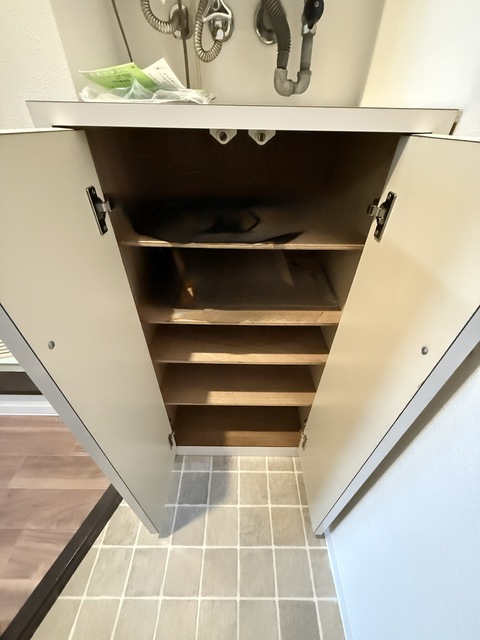 収納　シューズボックス