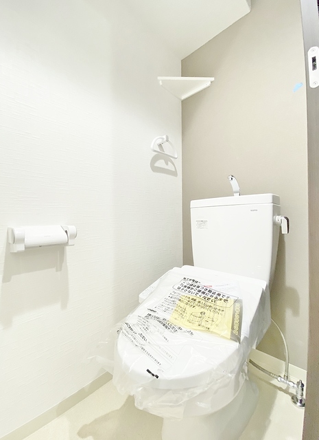 トイレ　温水洗浄便座