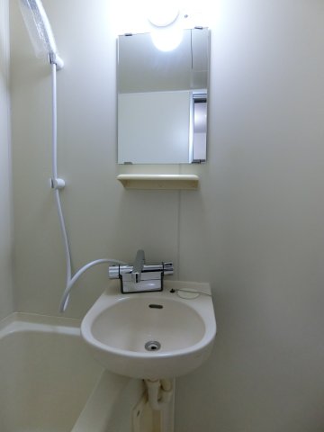 洗面設備　イメージ210号室の写真