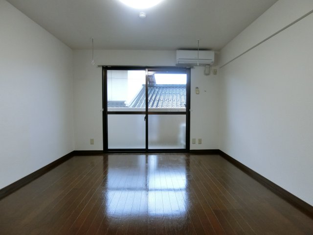 居室・リビング　イメージ210号室の写真