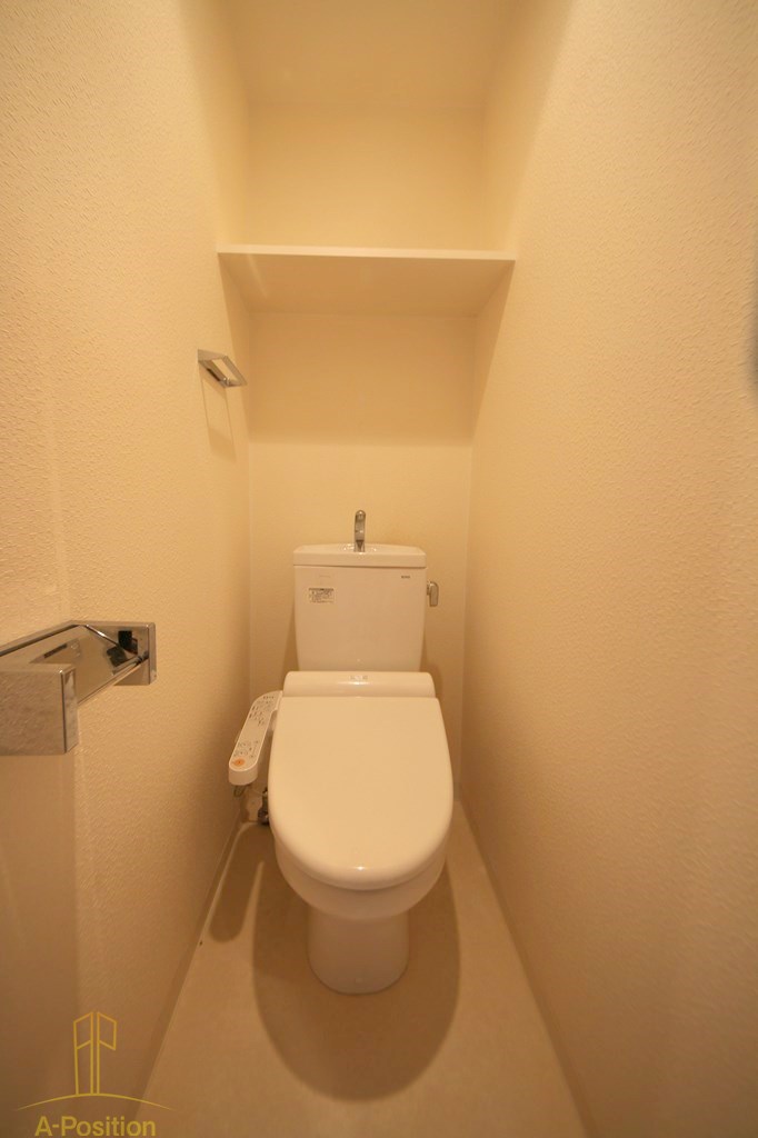 トイレ　スプランディッド難波