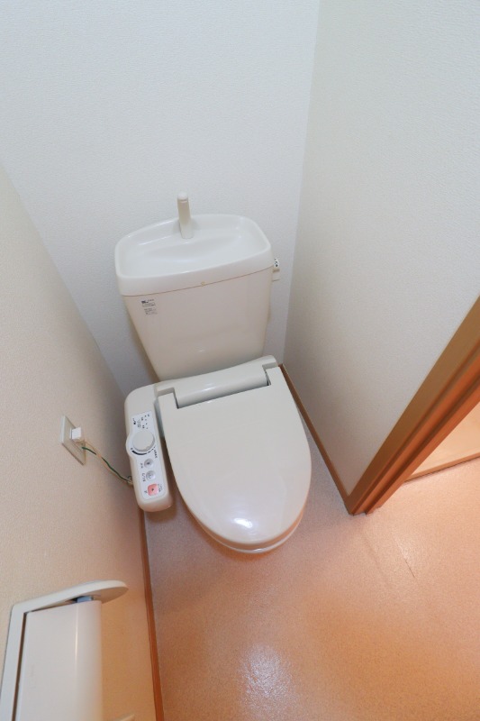 トイレ　図面と現状に相違がある場合には現状を優先