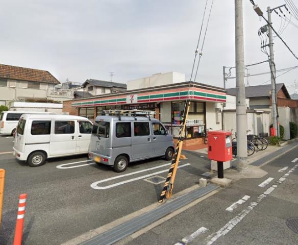 コンビニ　セブンイレブン（コンビニ）まで432m
