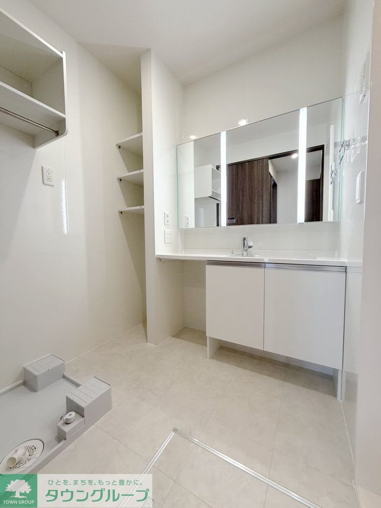 洗面設備　収納