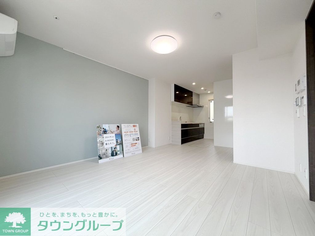 居室・リビング　エントランス