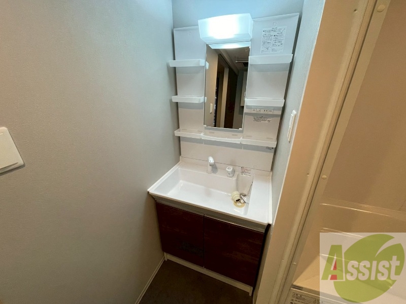 洗面設備　シャンプードレッサーで身支度もラクラクです！