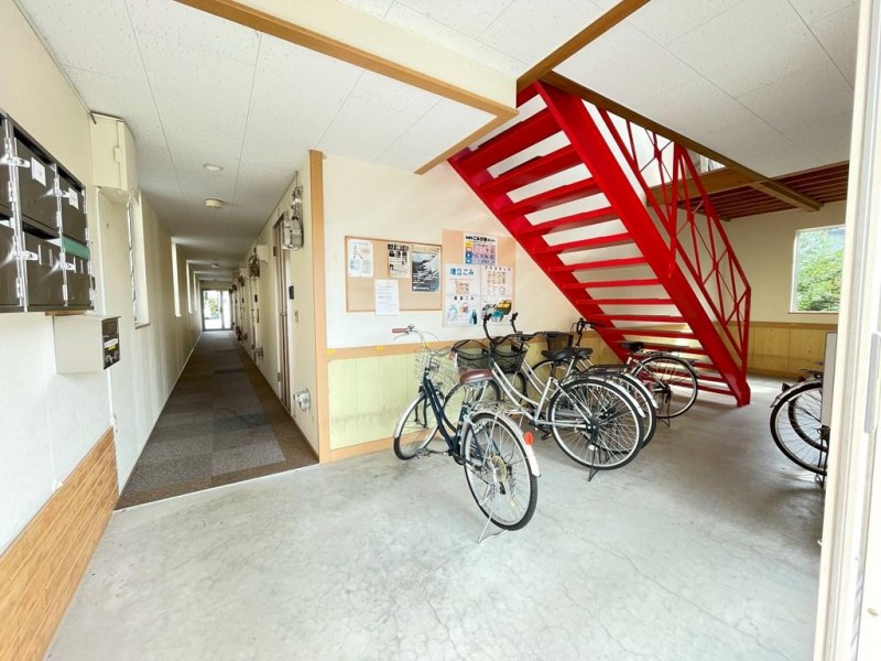 エントランス　エントランス