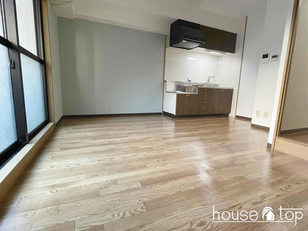 居室・リビング　テーブルなど設置可能