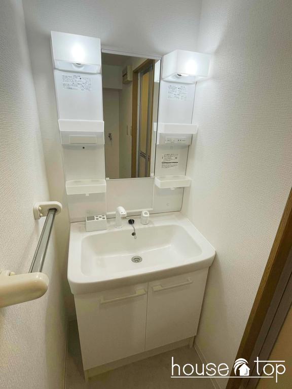 洗面設備　化粧台