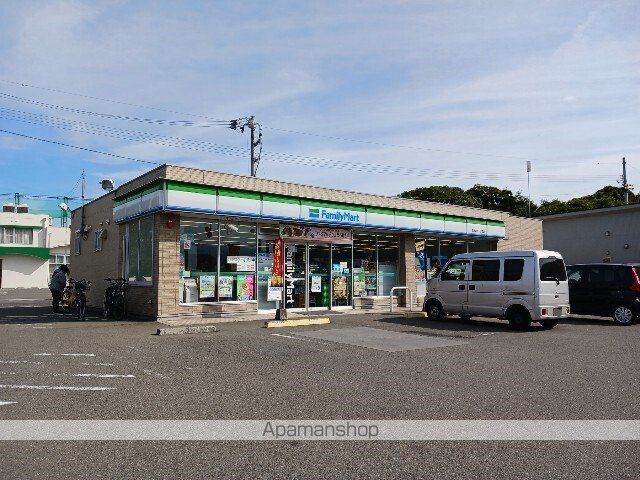 コンビニ　ファミリーマート今治衣干１丁目（コンビニ）まで350m