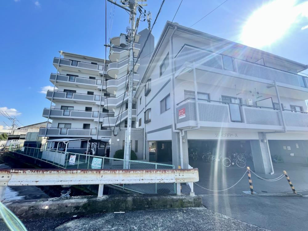 建物外観　ＲＣ造でしっかりしてます、道明寺東小学校区♪