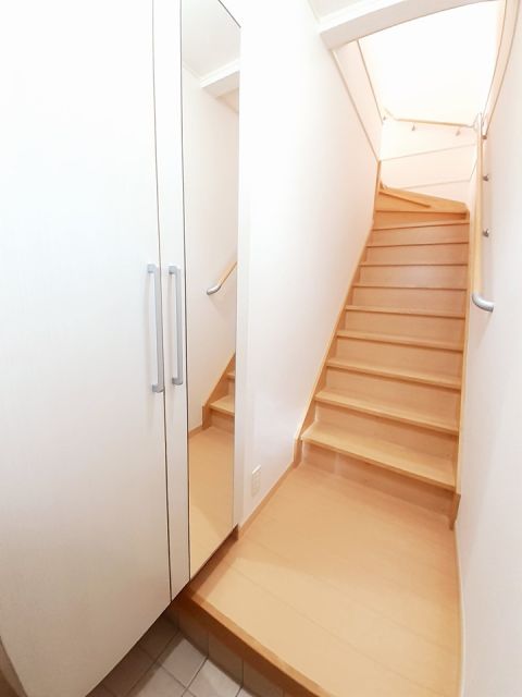 ＪＲ上越線 敷島駅 徒歩48分 2階建 築18年の玄関写真