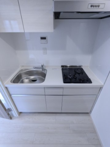 キッチン　別部屋参考写真になります