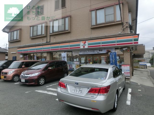 コンビニ　セブンイレブン津田沼店（コンビニ）まで930m