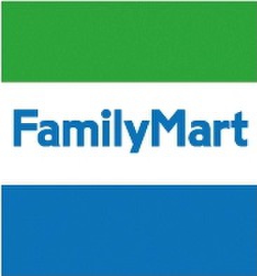 コンビニ　ファミリーマート（コンビニ）まで300m