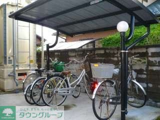その他共有部分　屋根付き駐輪場です。