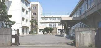 中学校　市川市立第八中学校（中学校）まで630m