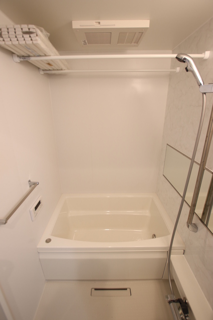 バス・シャワールーム　追焚機能あり！