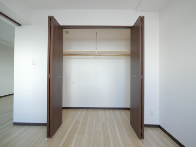 収納　壁一面の大型クローゼットです！