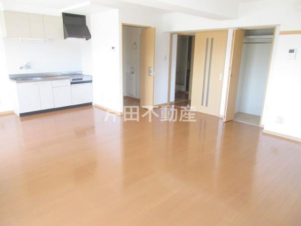 居室・リビング　写真は別のお部屋のイメージです