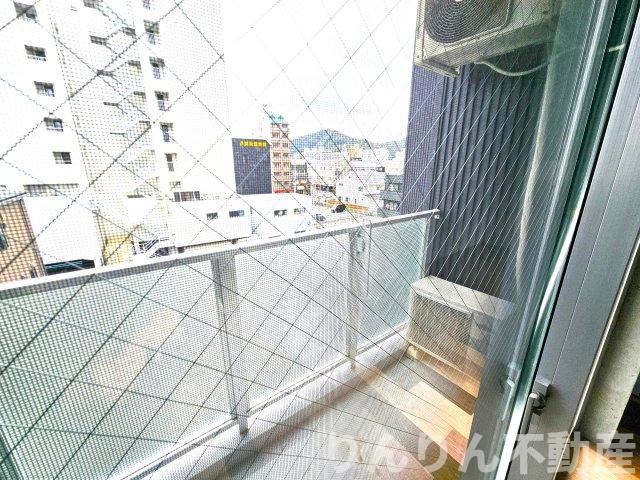 バルコニー　お洗濯にも便利なバルコニー付き