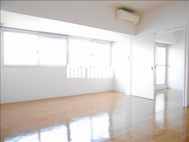 居室・リビング　エアコン付きリビング