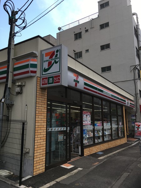 コンビニ　セブンイレブン墨田菊川店（コンビニ）まで130m