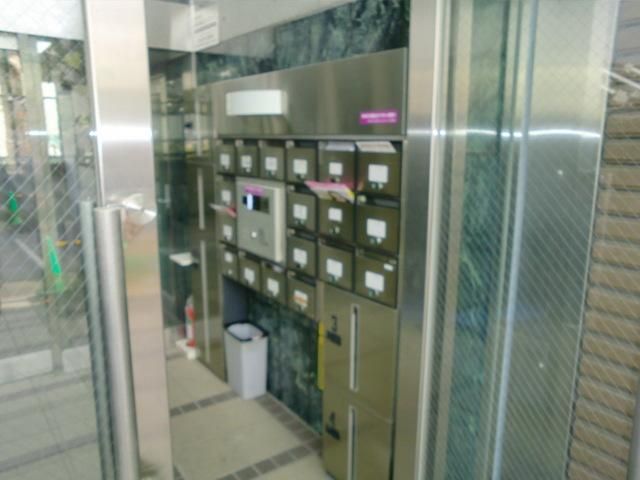 エントランス　★メールＢＯＸです★