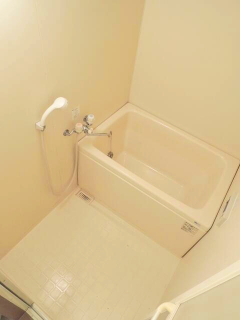 バス・シャワールーム　きれいなお風呂です