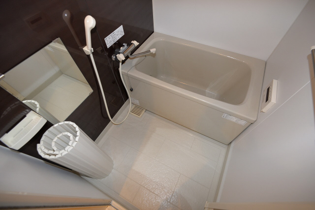 バス・シャワールーム　日々の疲れを癒すお風呂付です
