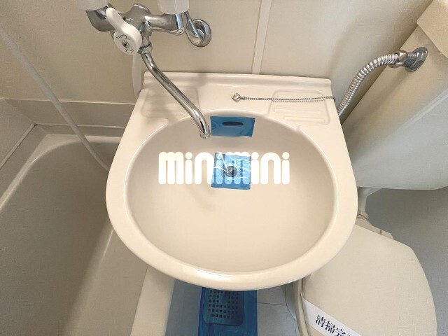 洗面設備　洗面台もございます。