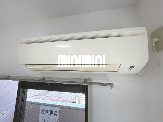 その他設備　エアコンも１基完備。